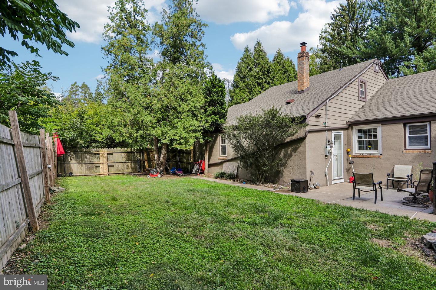 8125 Heacock Ln # Property Photo 34