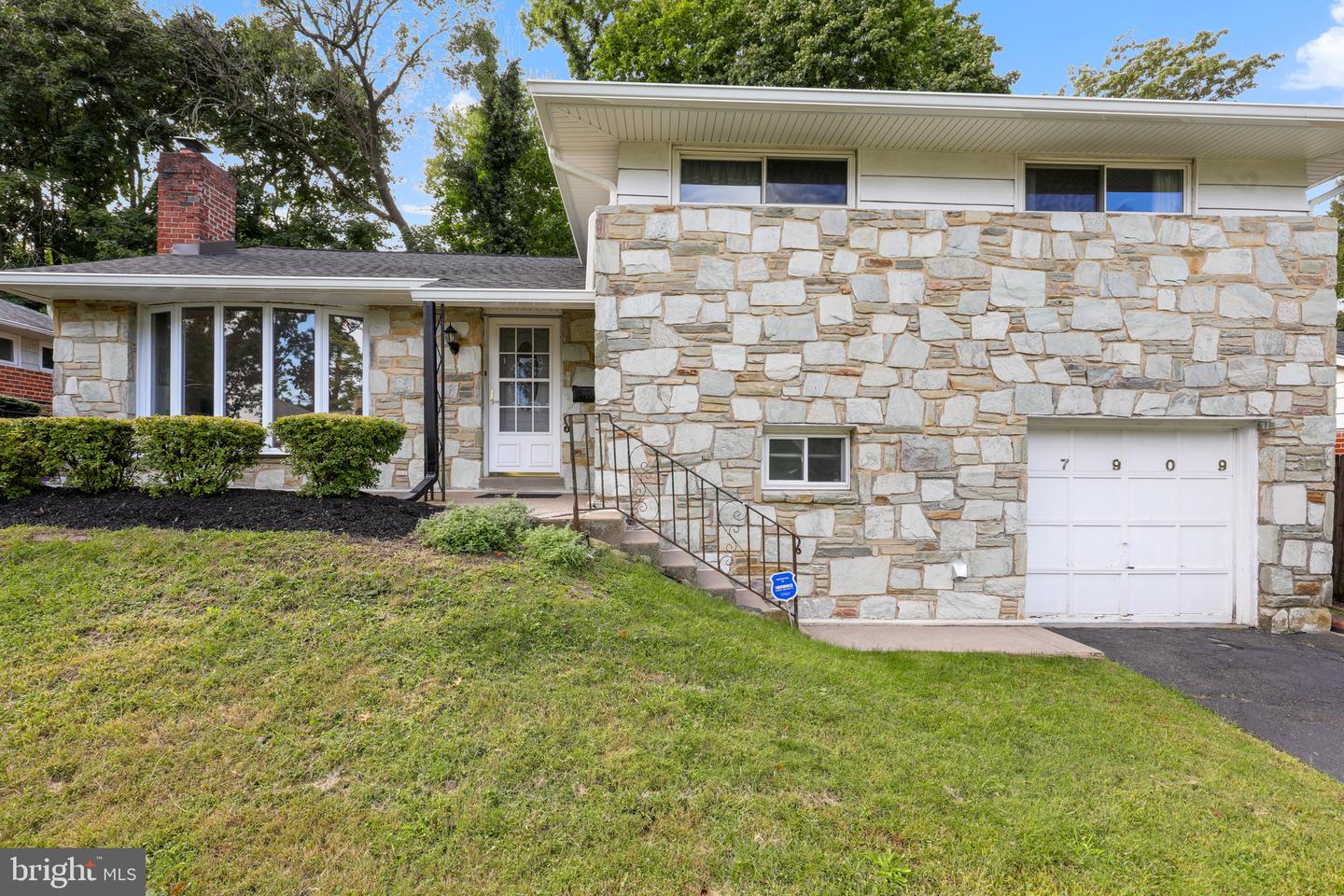 7909 RODGERS RD # Property Photo 1