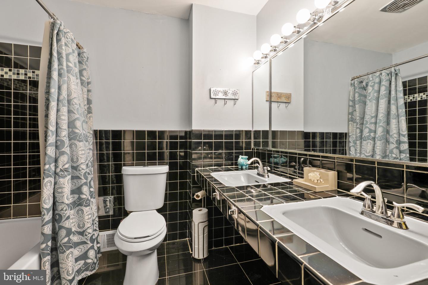 7909 Rodgers Rd # Property Photo 12