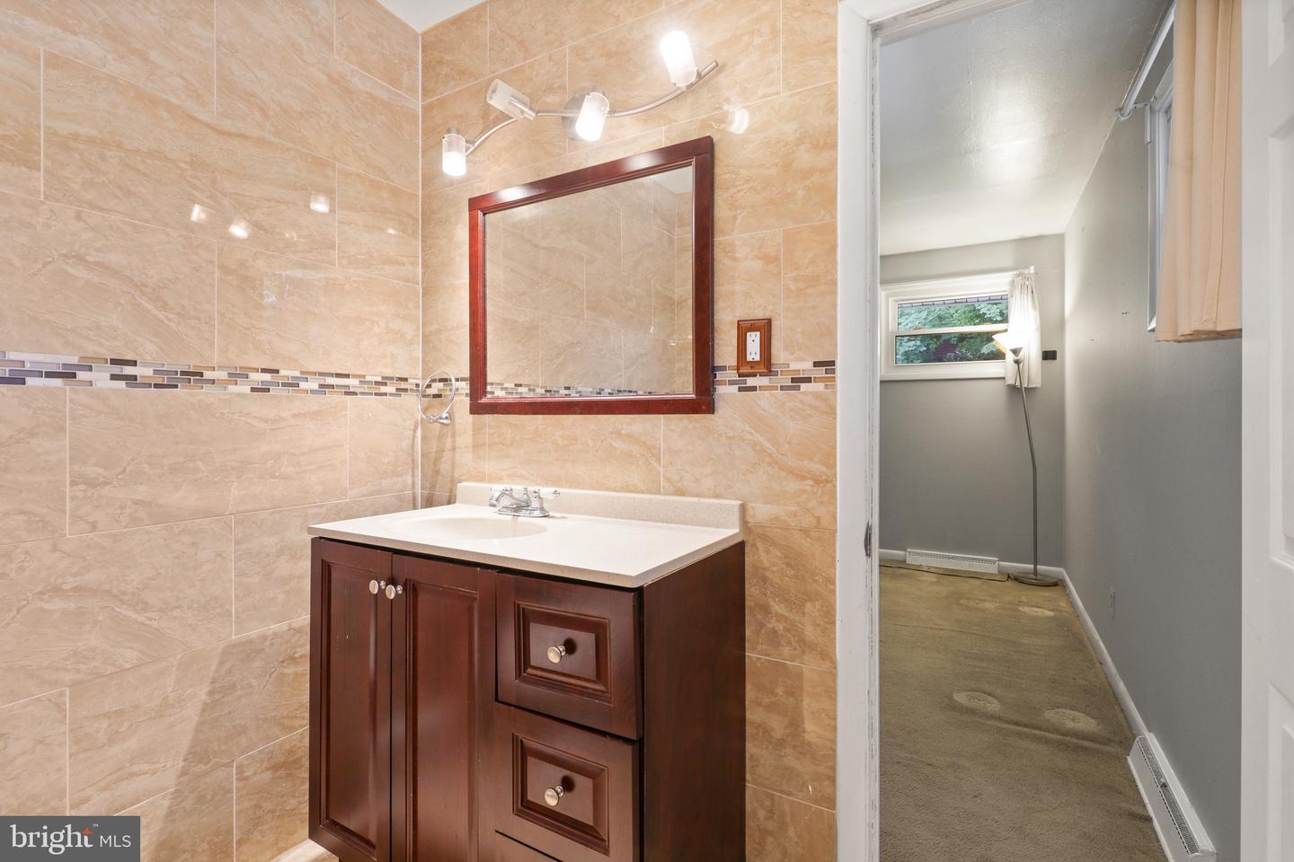 7909 Rodgers Rd # Property Photo 16