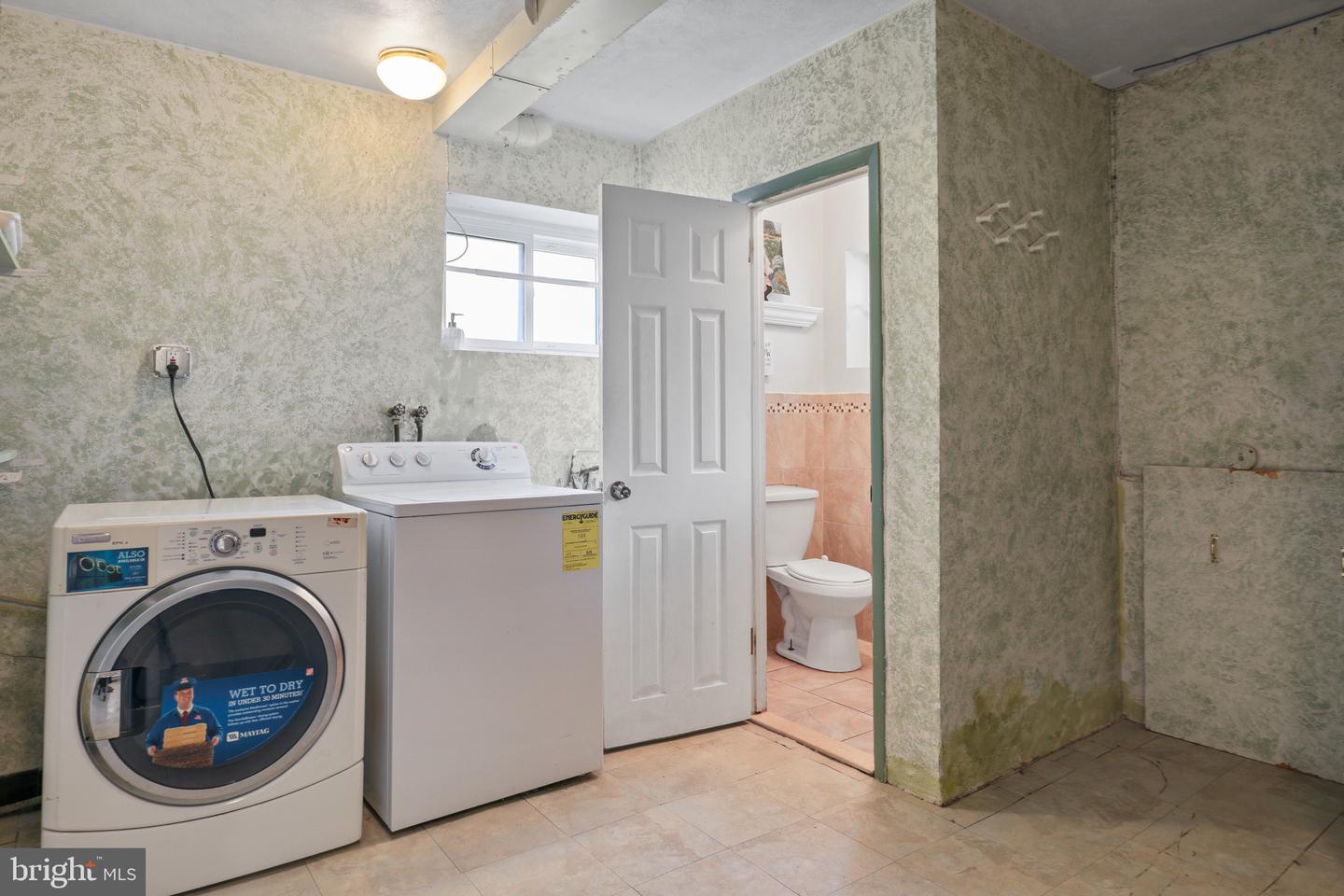 7909 Rodgers Rd # Property Photo 22