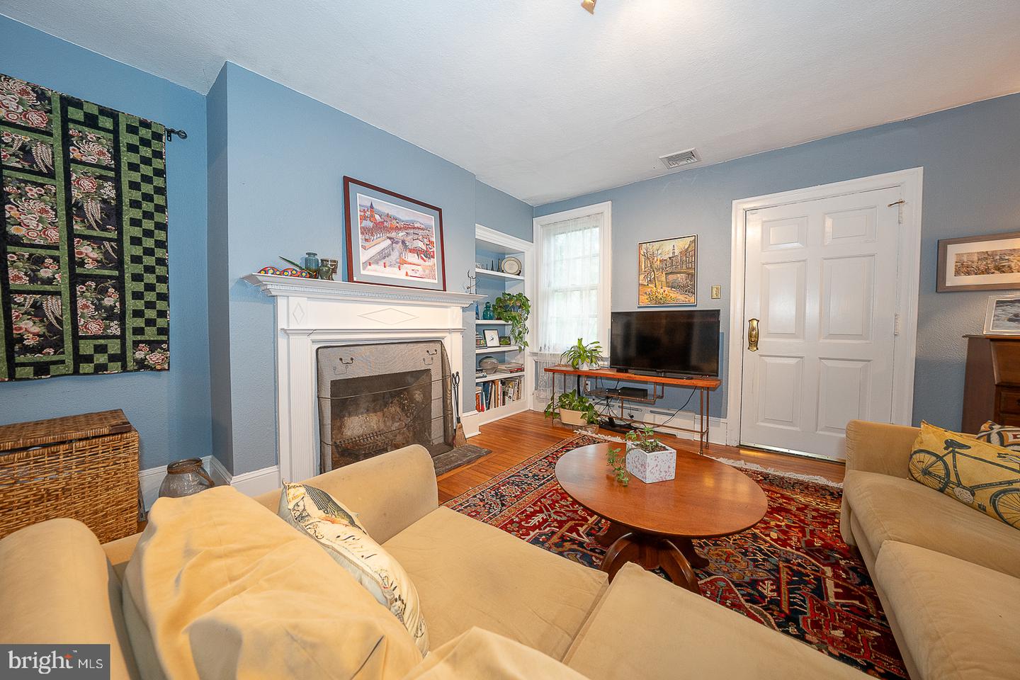 1294 Montgomery Ave Property Photo 6