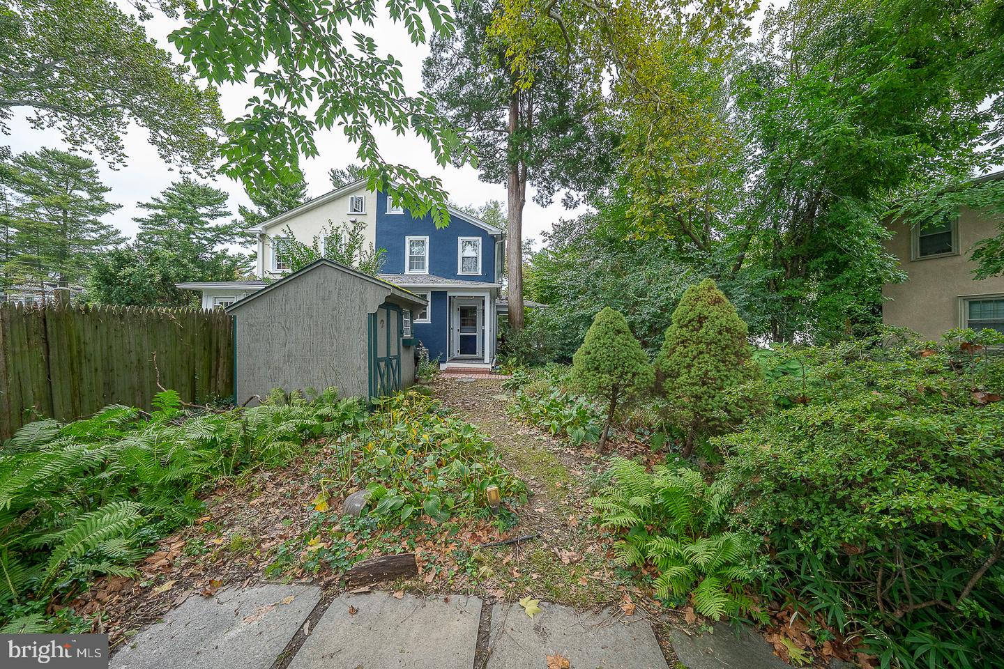 1294 Montgomery Ave Property Photo 39