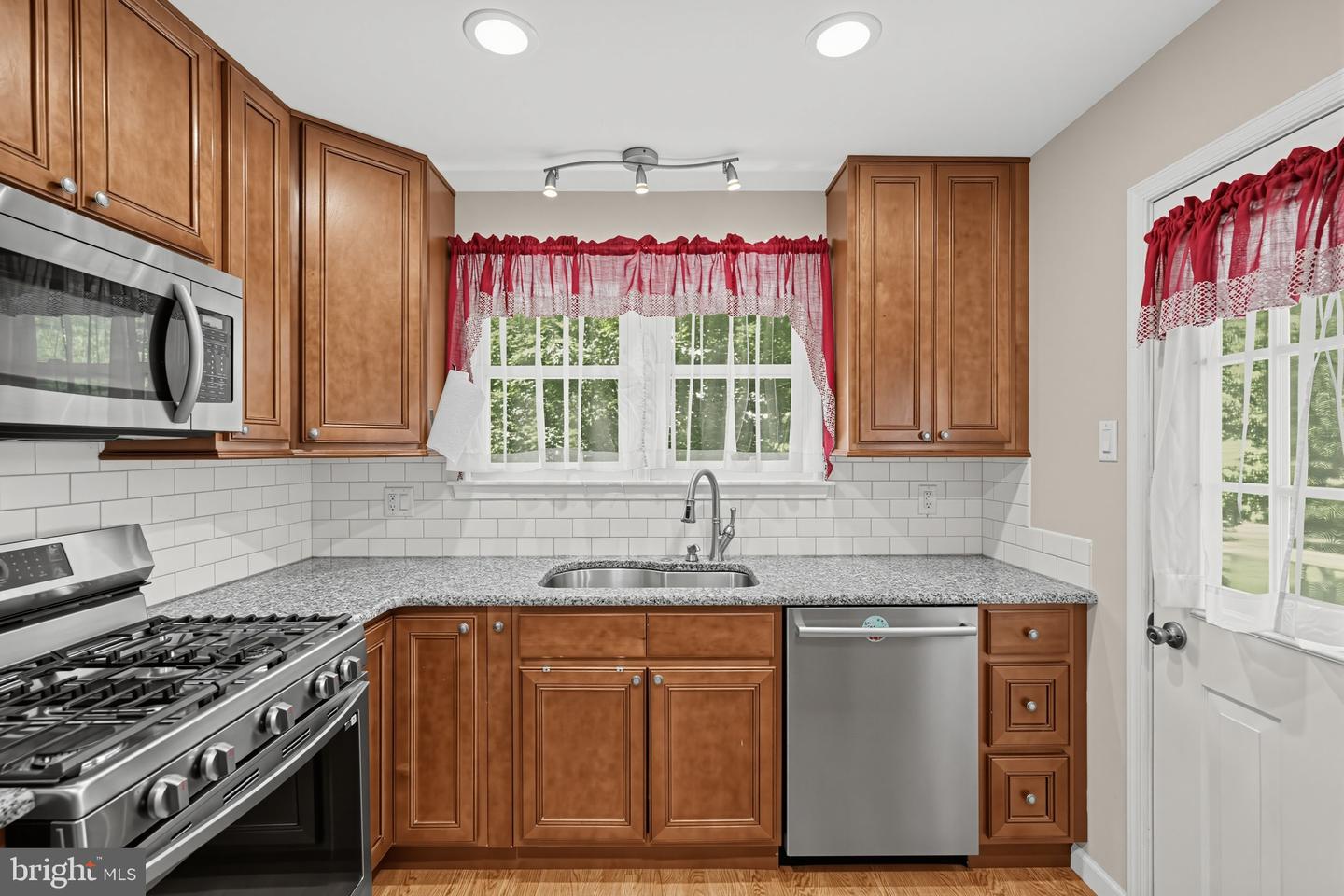 182 Campmeeting Rd # Property Photo 9