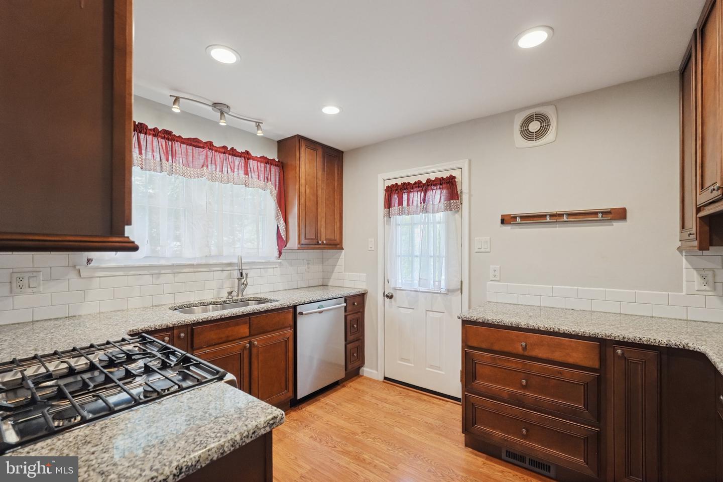 182 Campmeeting Rd # Property Photo 10