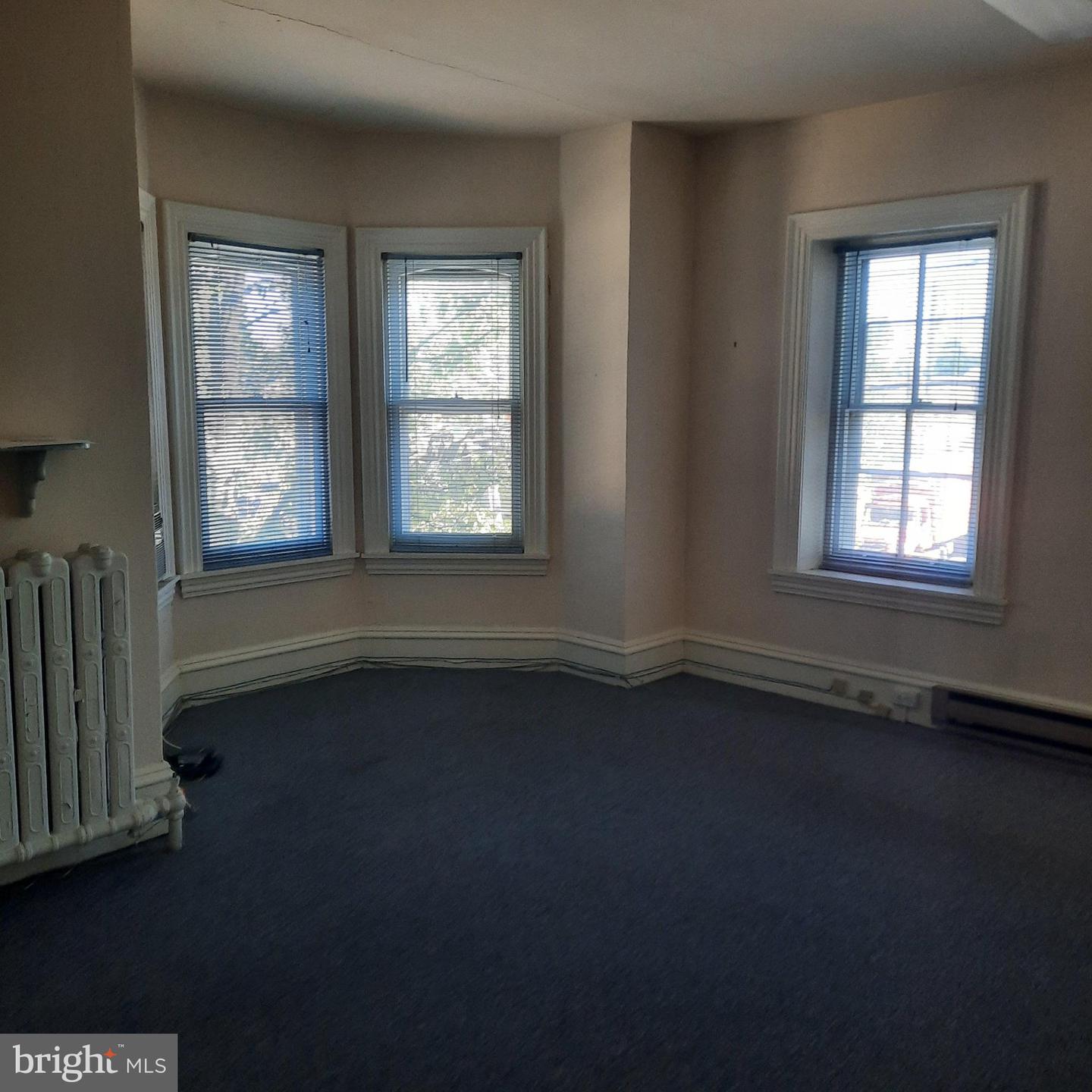100 Main St S #b2 Property Photo 4