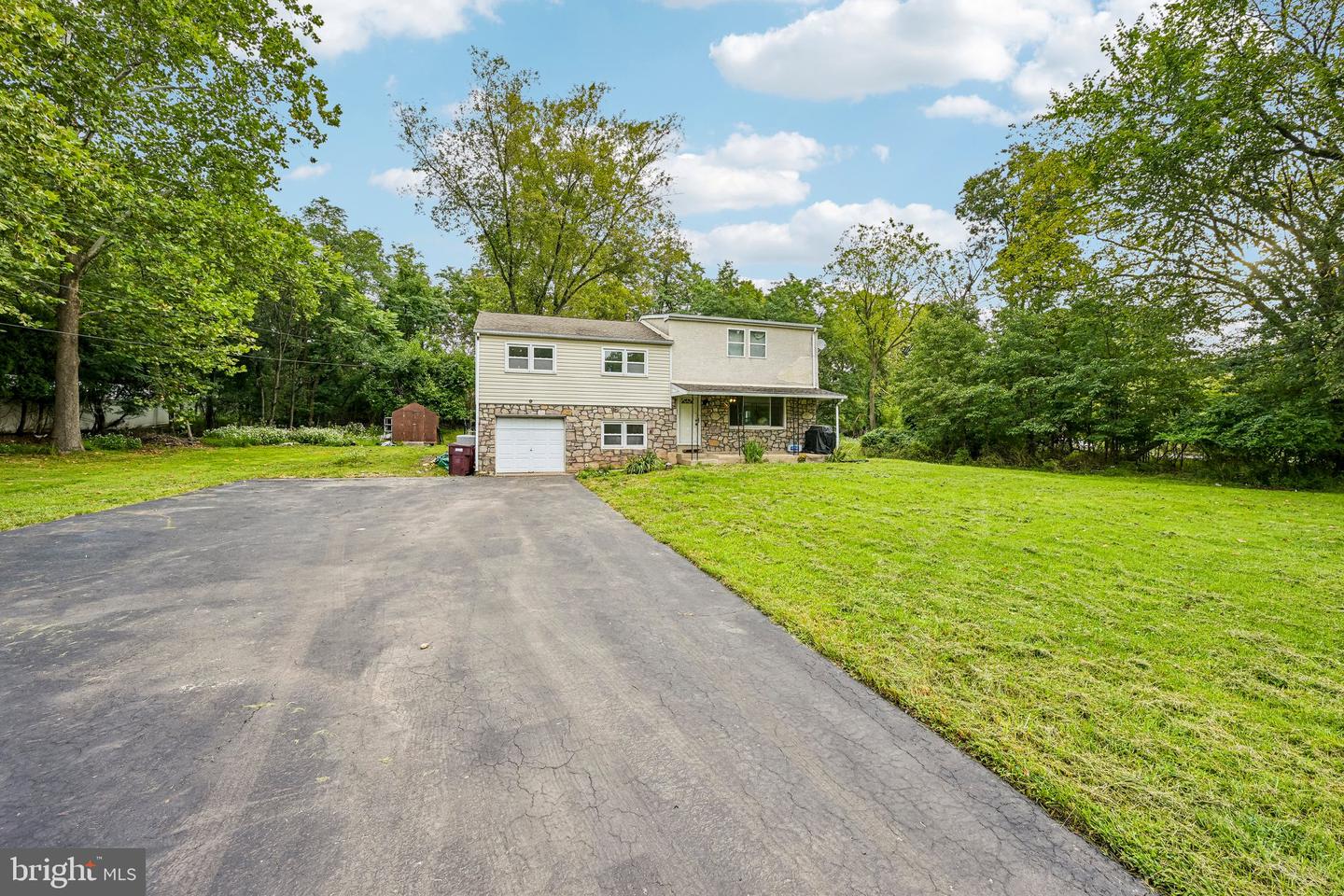3235 Marilyn Ave # Property Photo 1