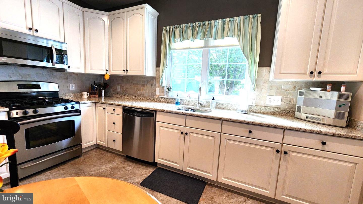 715 Twining Way # Property Photo 13