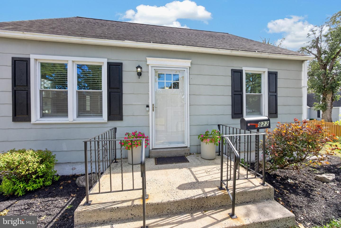 822 Brookside Ave # Property Photo 2