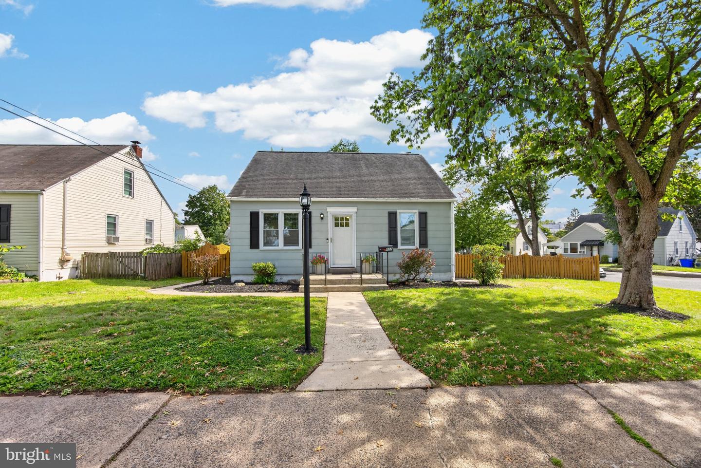 822 Brookside Ave # Property Photo 3