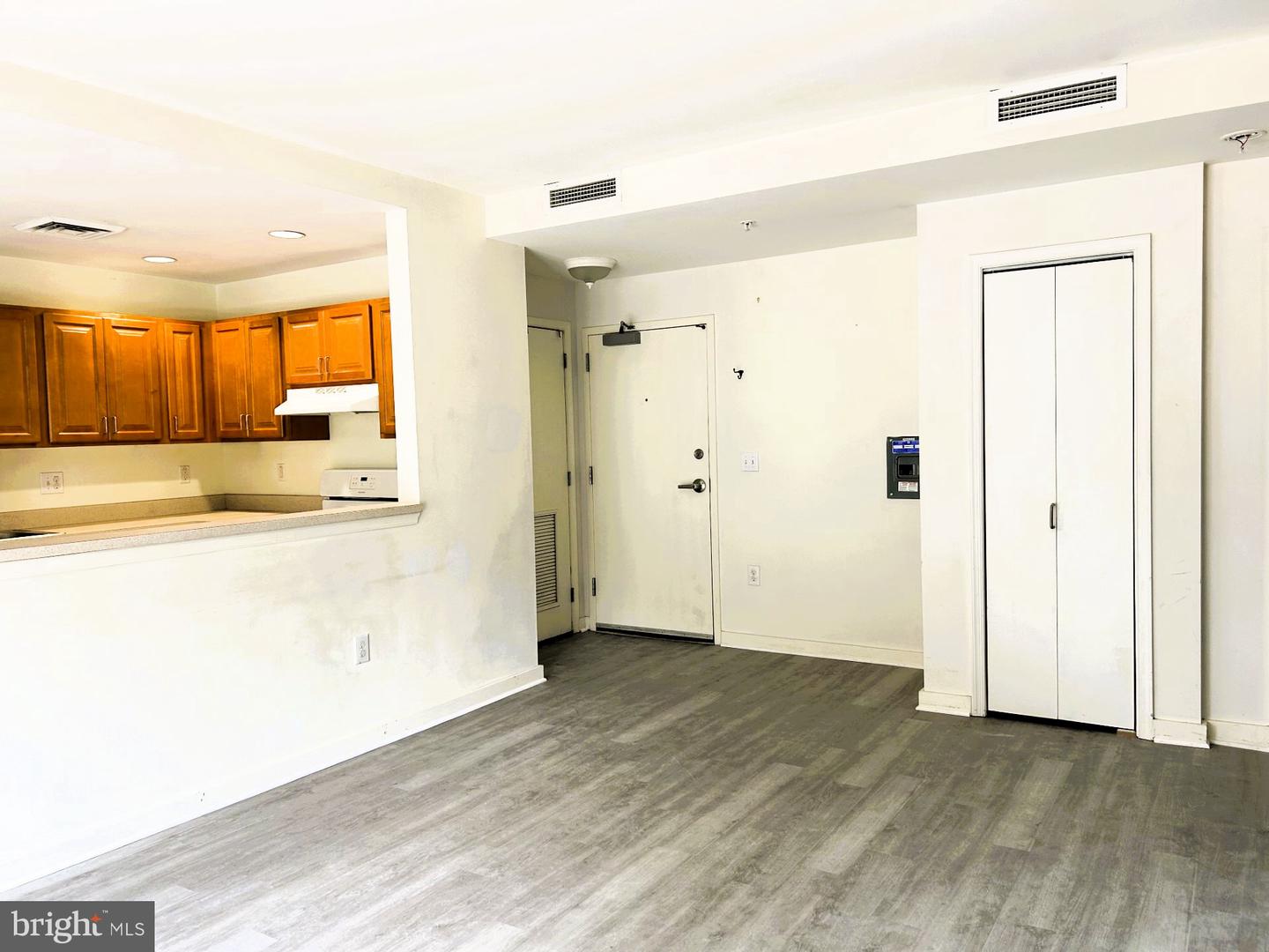 1600 Church Rd #b-205 Property Photo 8