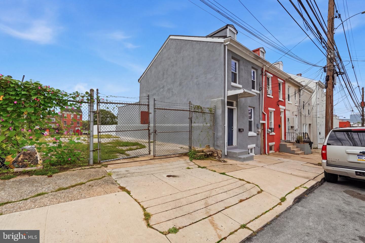 360 E Penn St # Property Photo 3