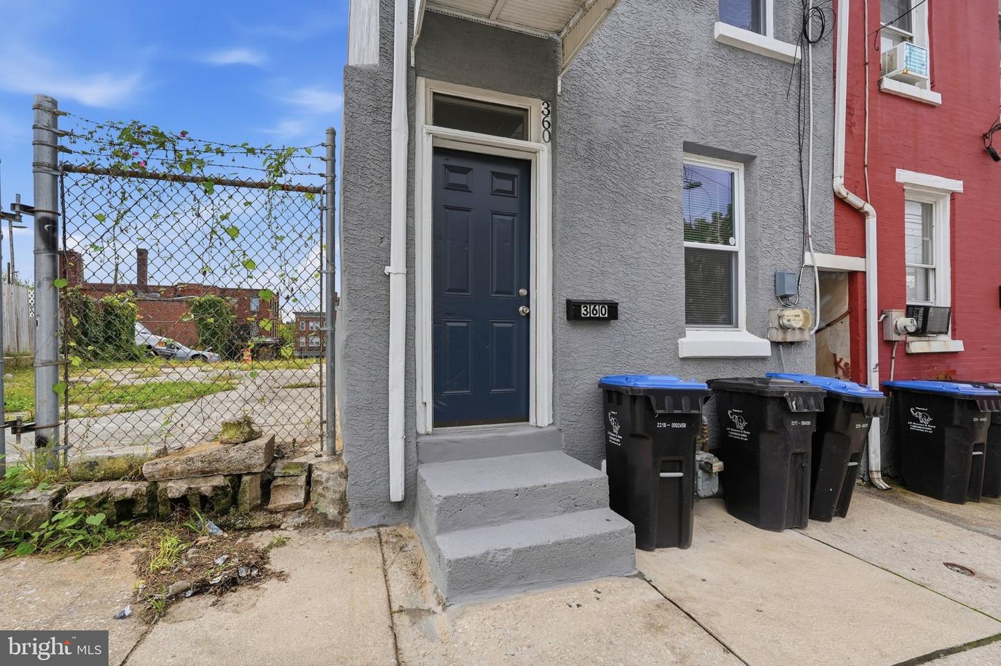 360 E Penn St # Property Photo 5
