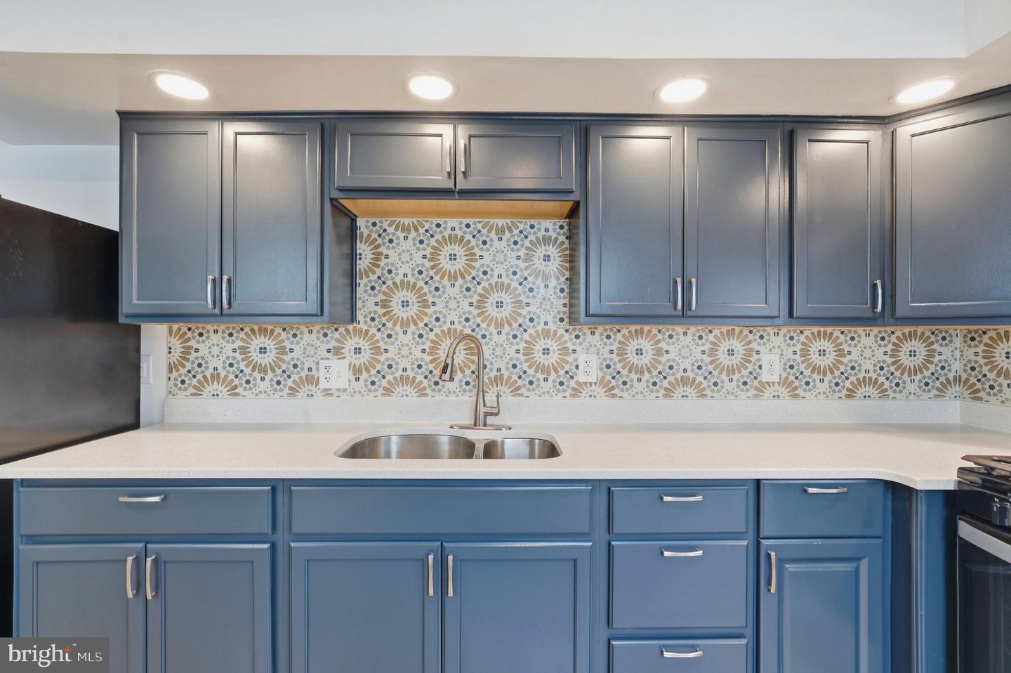 360 E Penn St # Property Photo 16