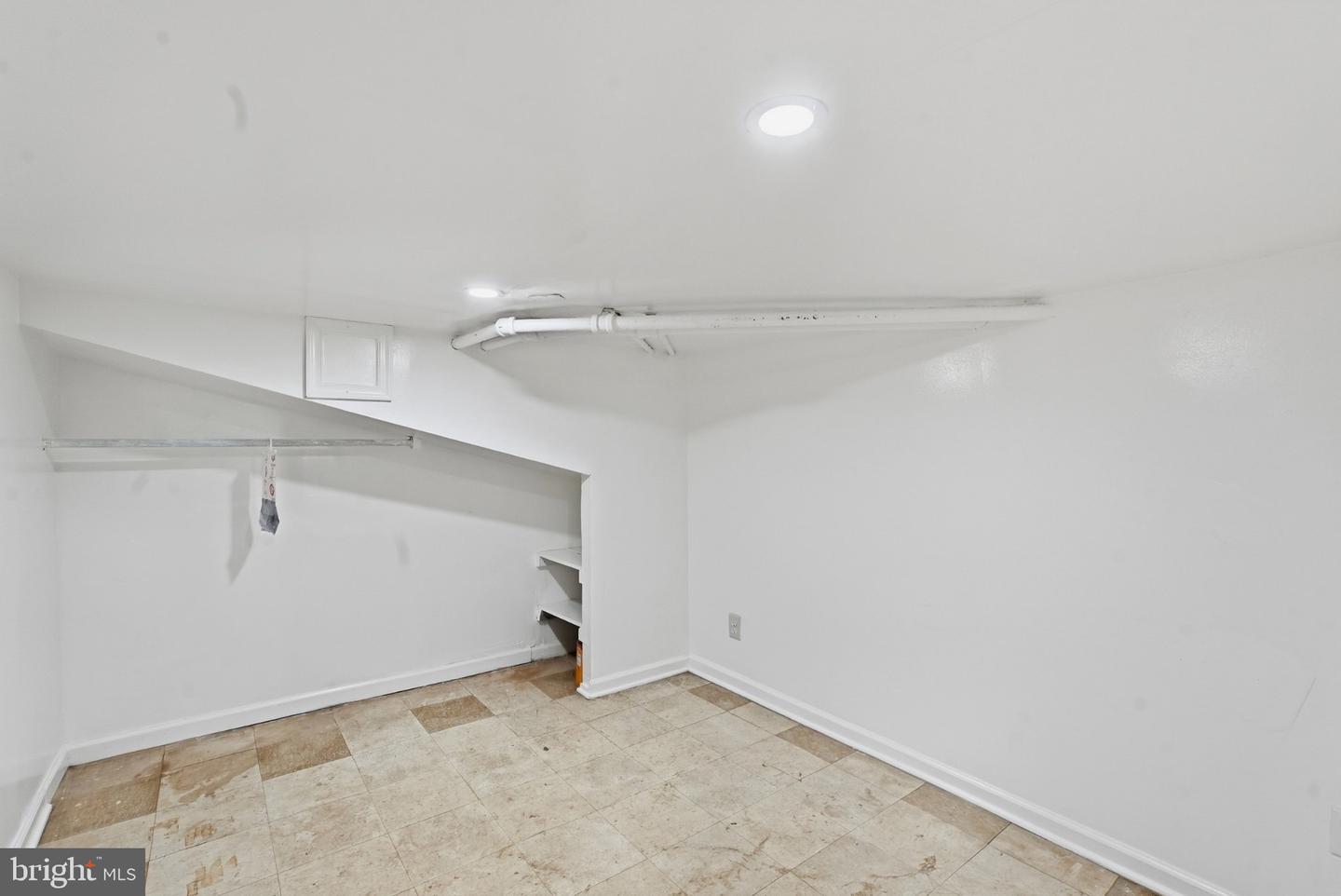 360 E Penn St # Property Photo 34