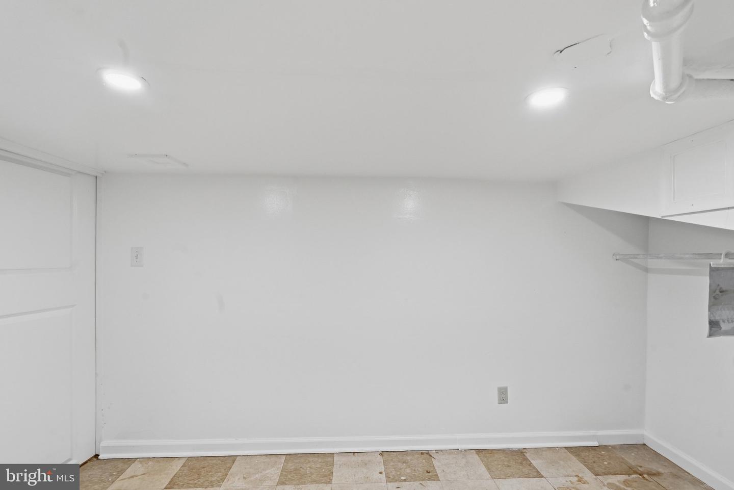 360 E Penn St # Property Photo 36