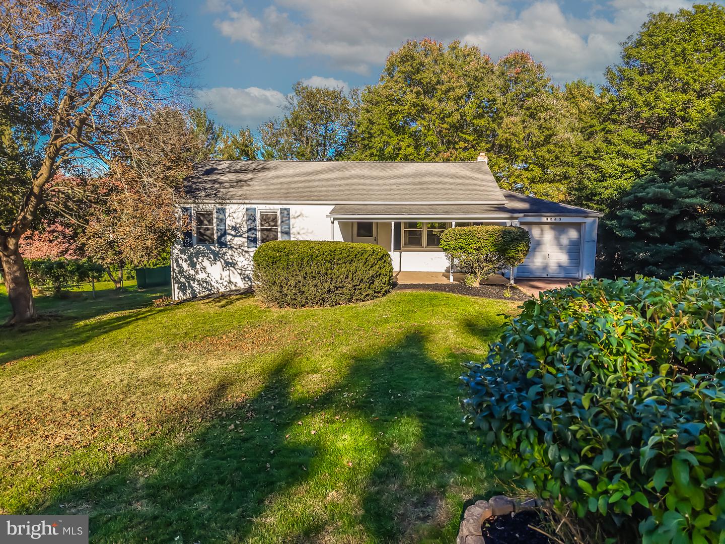 3243 W Sunset Ave # Property Photo 1
