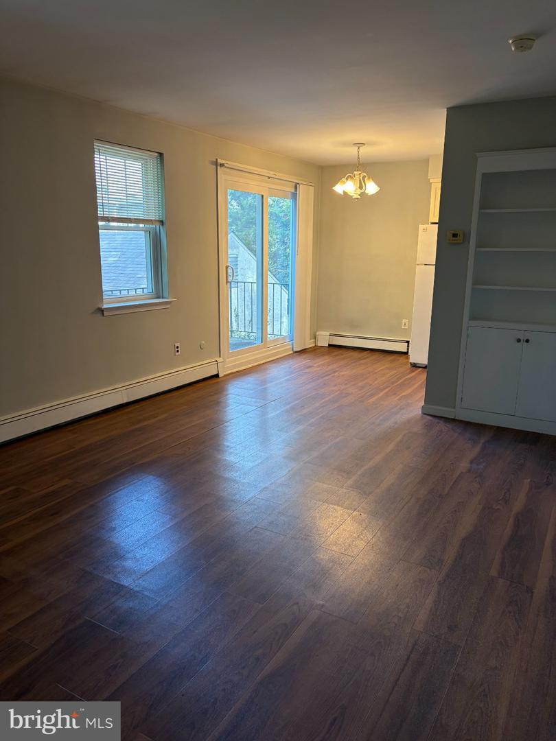 323-325 Haverford Ave #a5 Property Photo 5