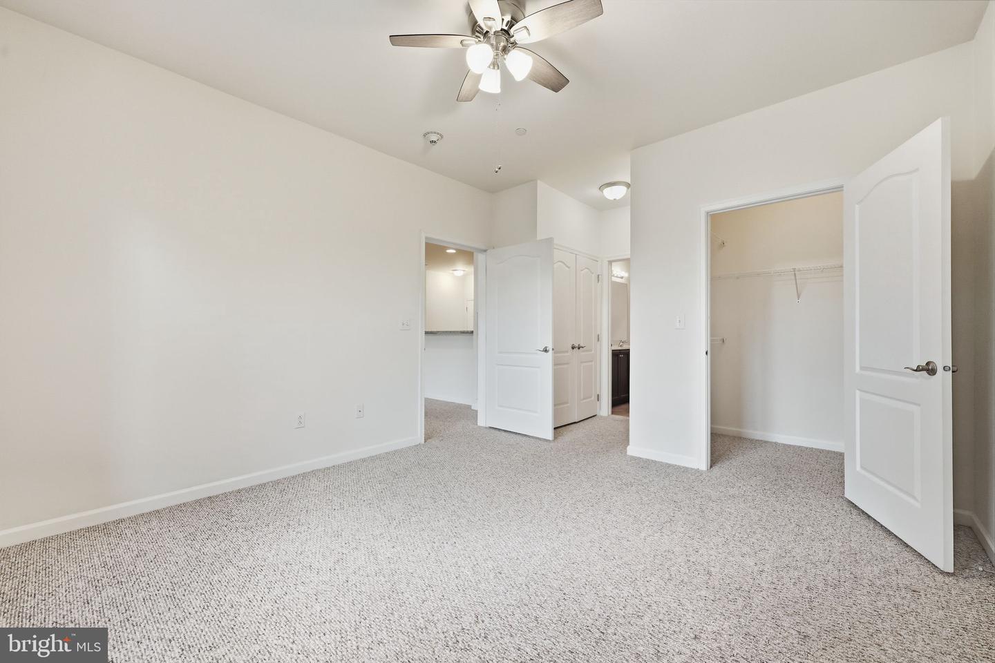 264 Carson Terrace Ter Property Photo 19