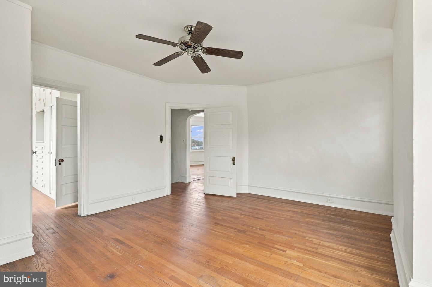 300 S Broad St Property Photo 19