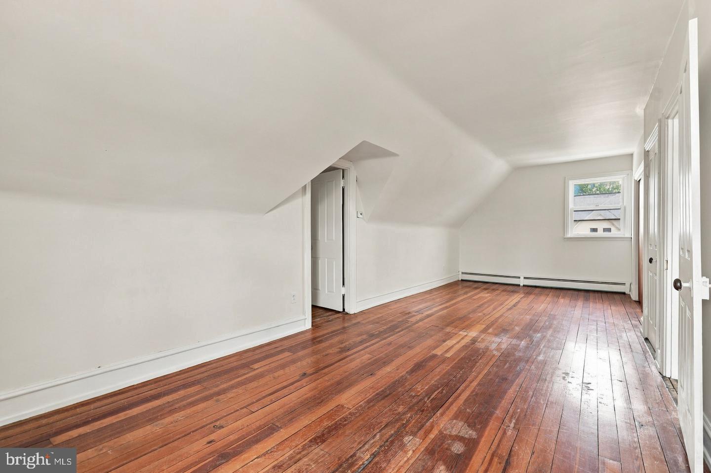 300 S Broad St Property Photo 36