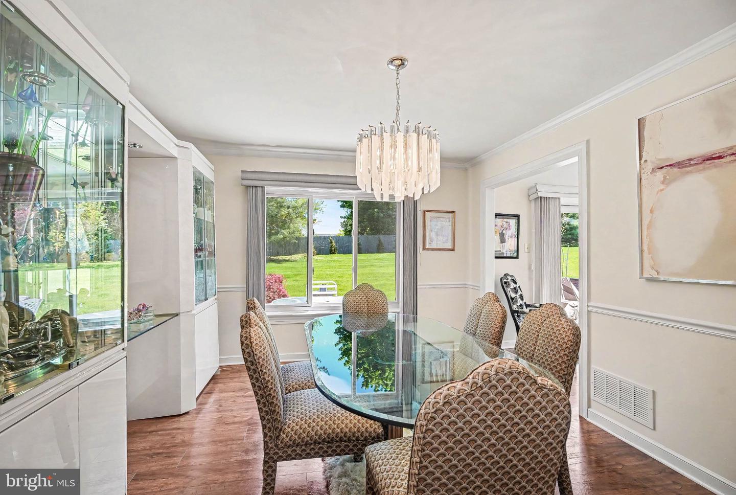 944 Hedgerow Ct # Property Photo 11