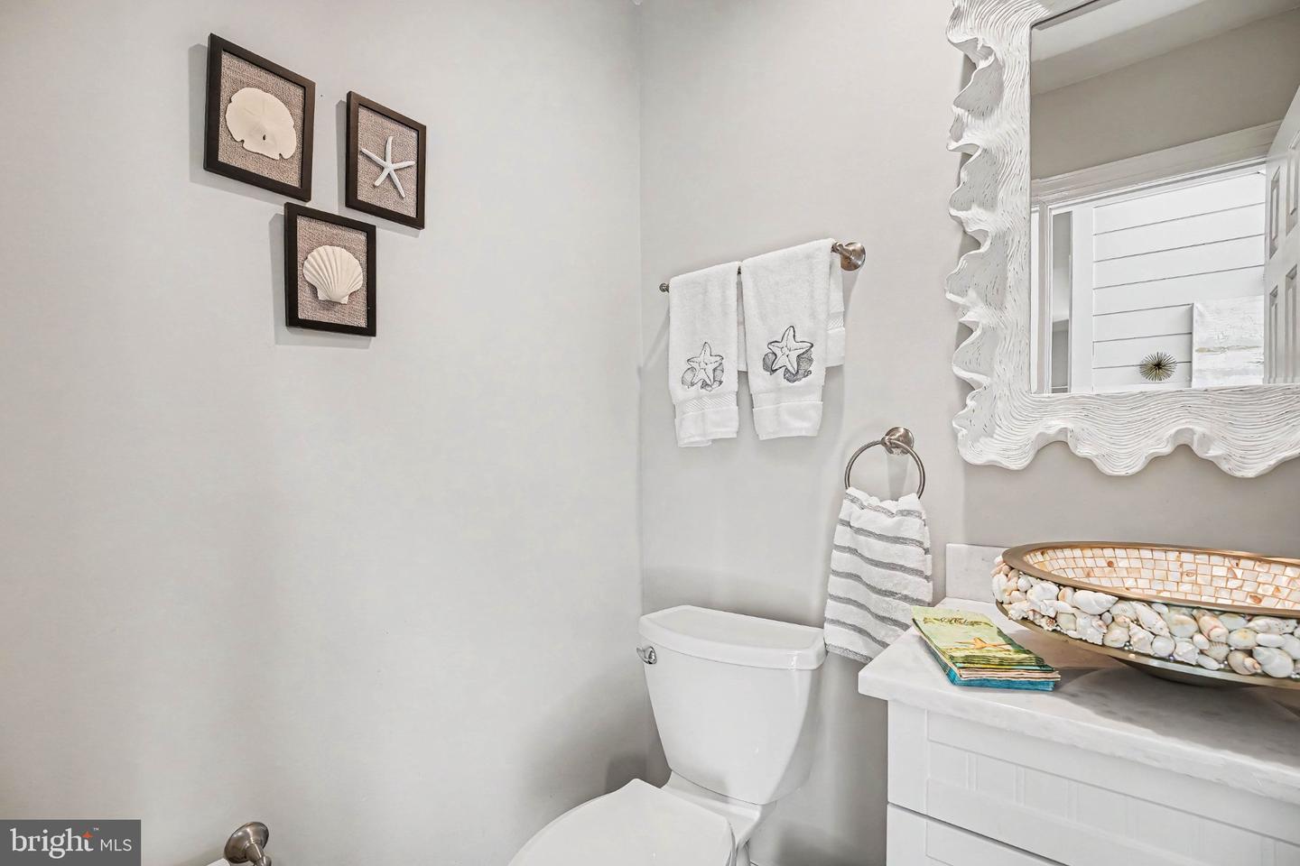 944 Hedgerow Ct # Property Photo 22
