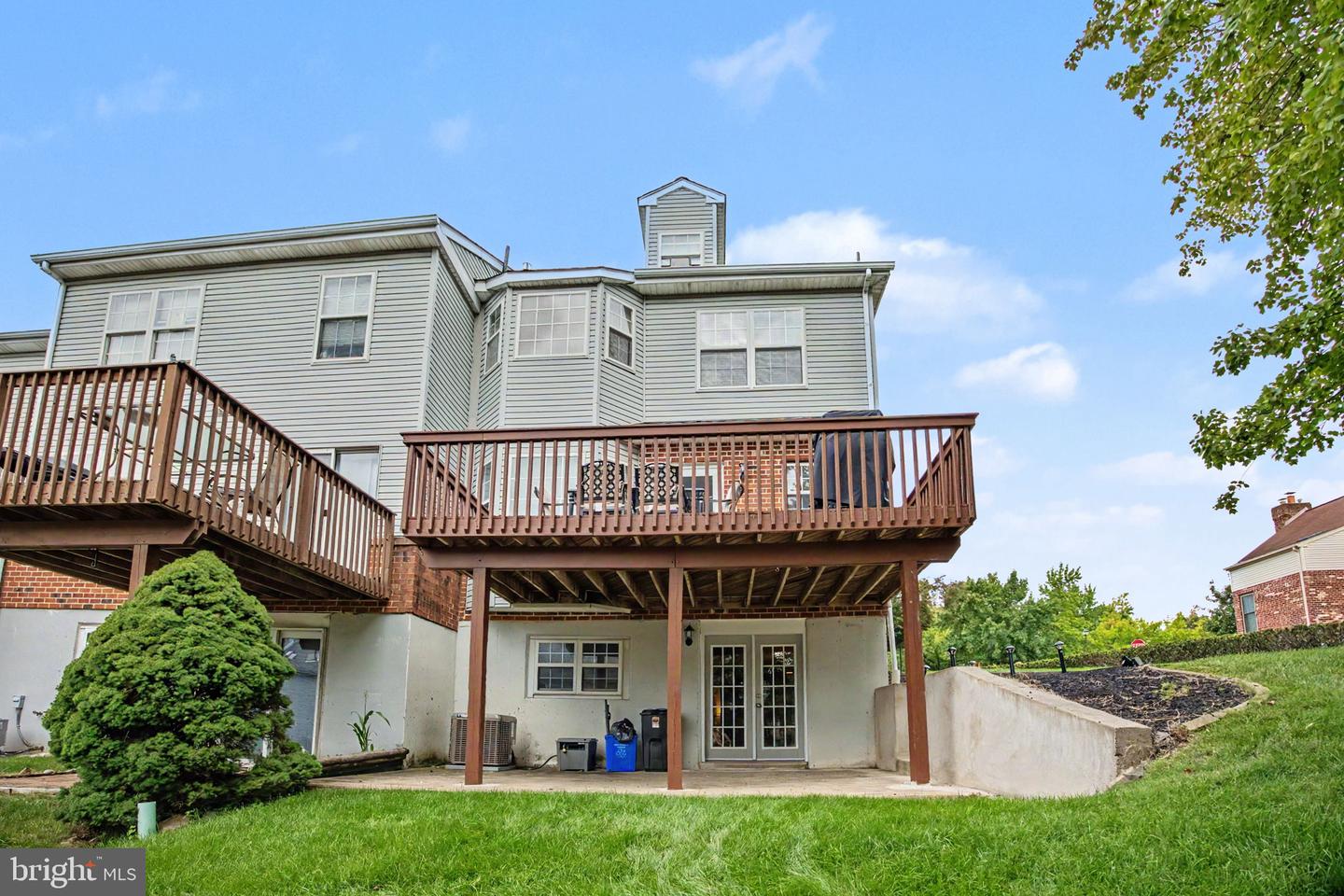 2106 Harrison Ct # Property Photo 34