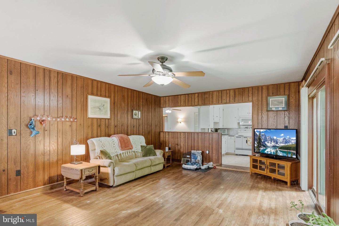 325 E Mount Kirk Ave # Property Photo 13