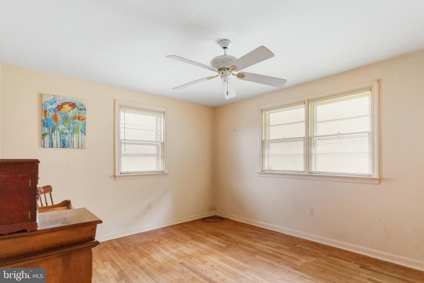 325 E Mount Kirk Ave # Property Photo 15