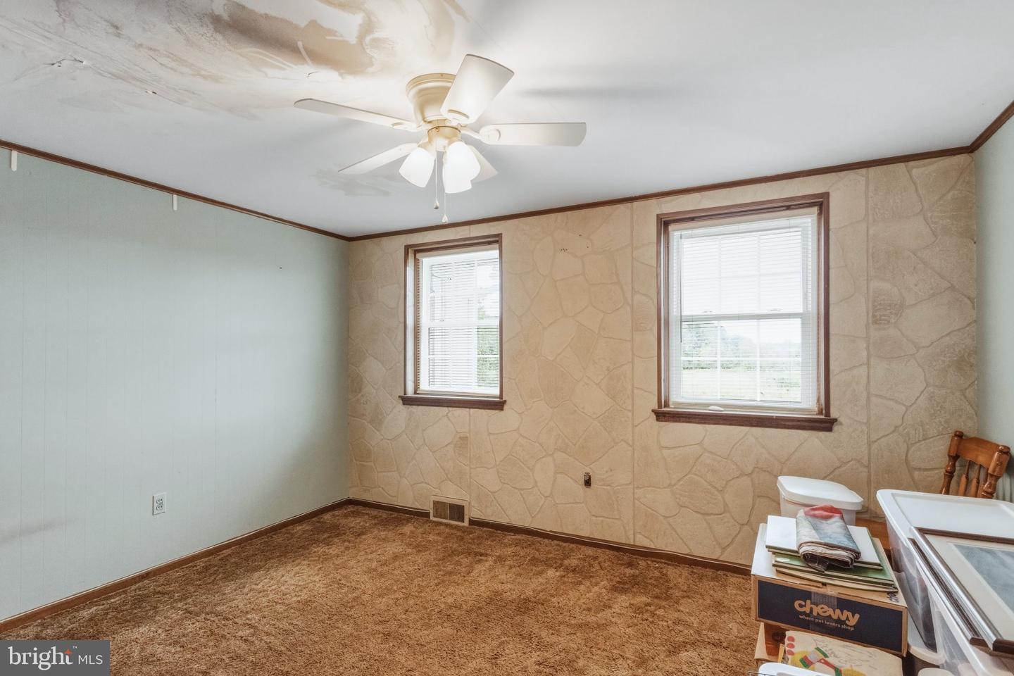 325 E Mount Kirk Ave # Property Photo 19