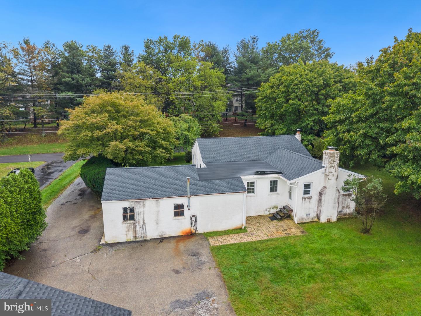 325 E Mount Kirk Ave # Property Photo 27