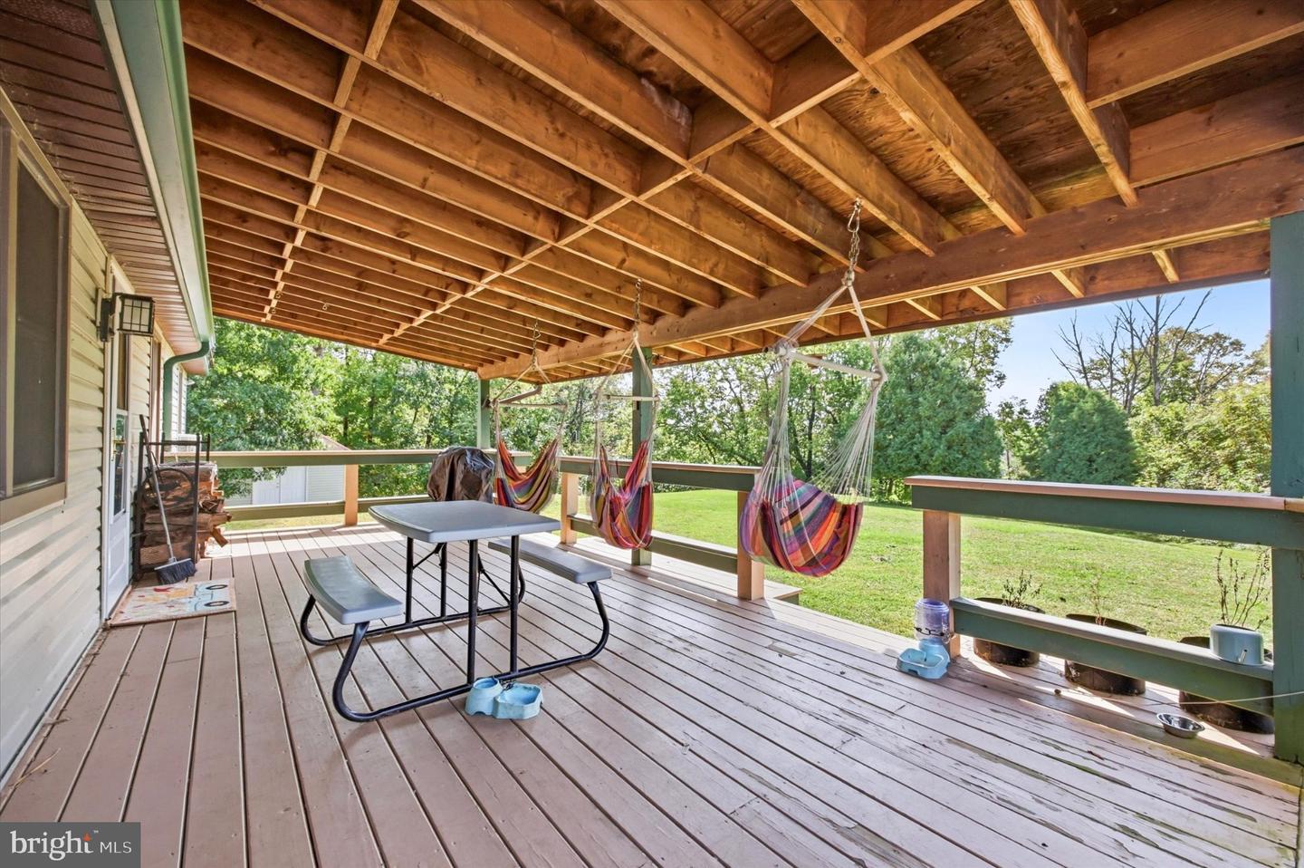 2070 Hendricks Station Rd # Property Photo 3