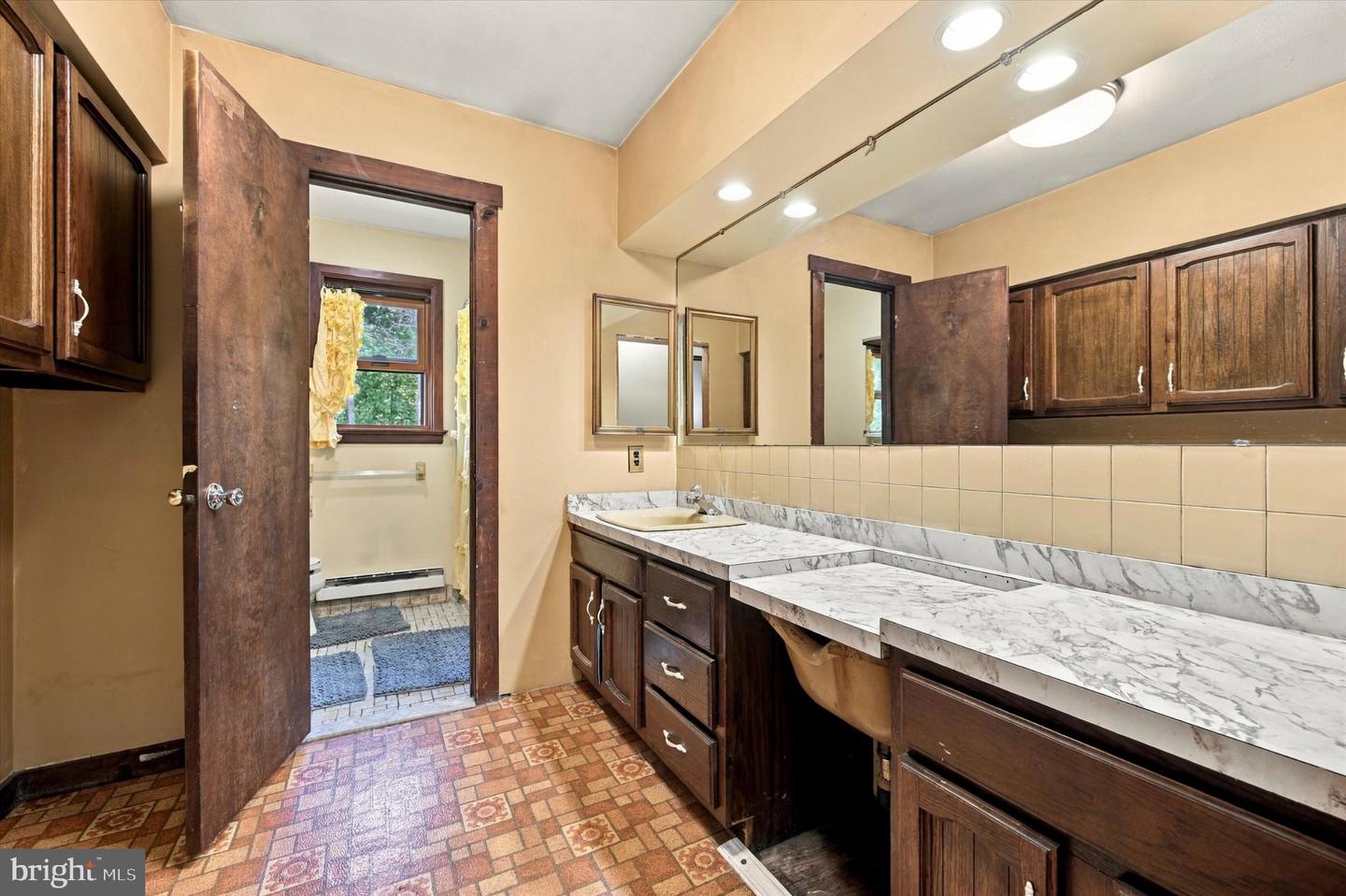 2070 Hendricks Station Rd # Property Photo 19