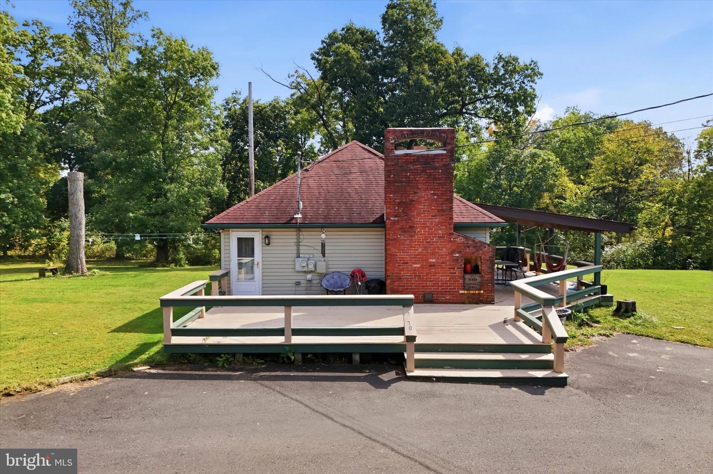 2070 Hendricks Station Rd # Property Photo 28
