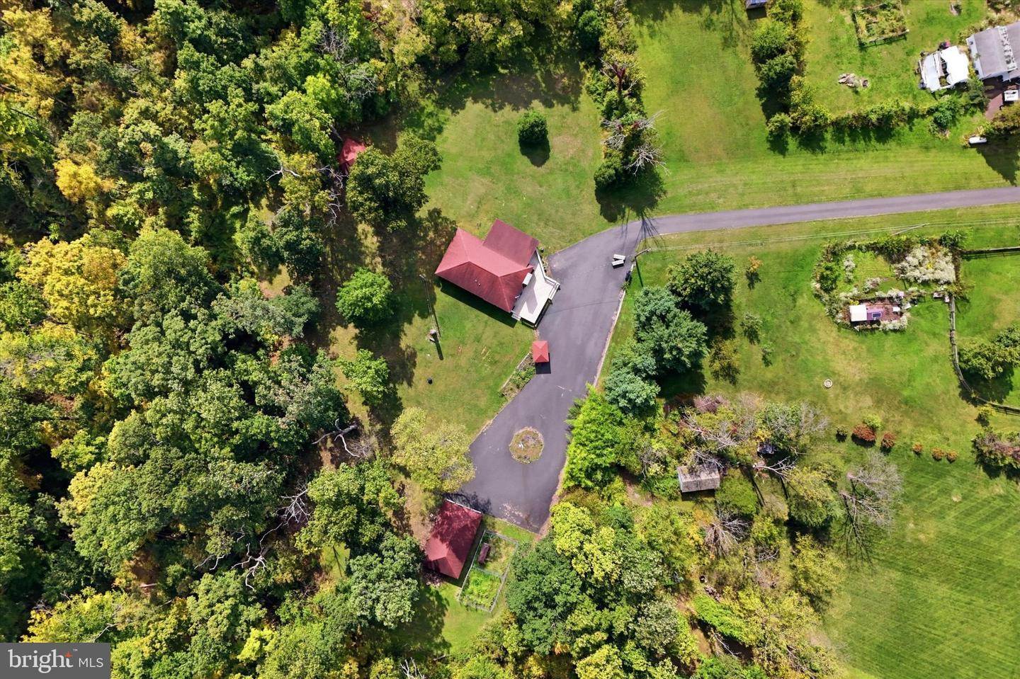 2070 Hendricks Station Rd # Property Photo 31