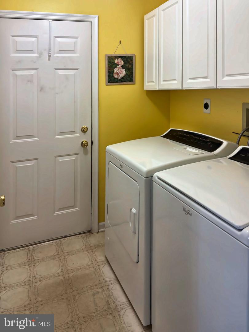 3 Linden Way Property Photo 5