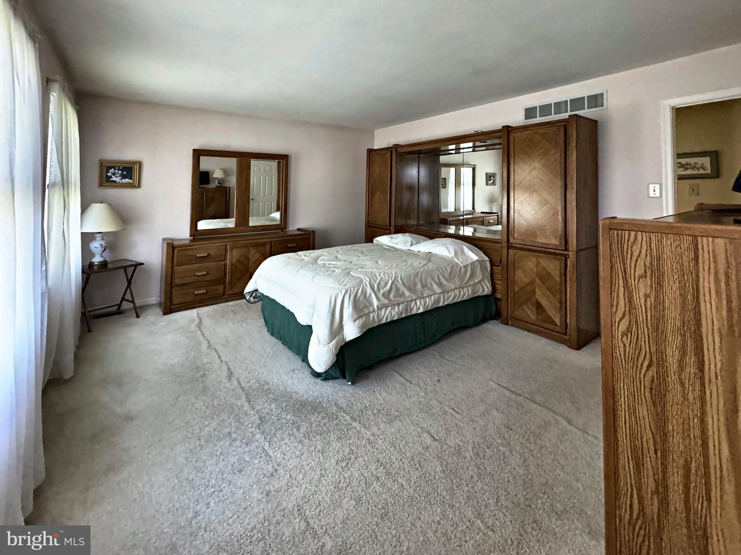 3 Linden Way Property Photo 13