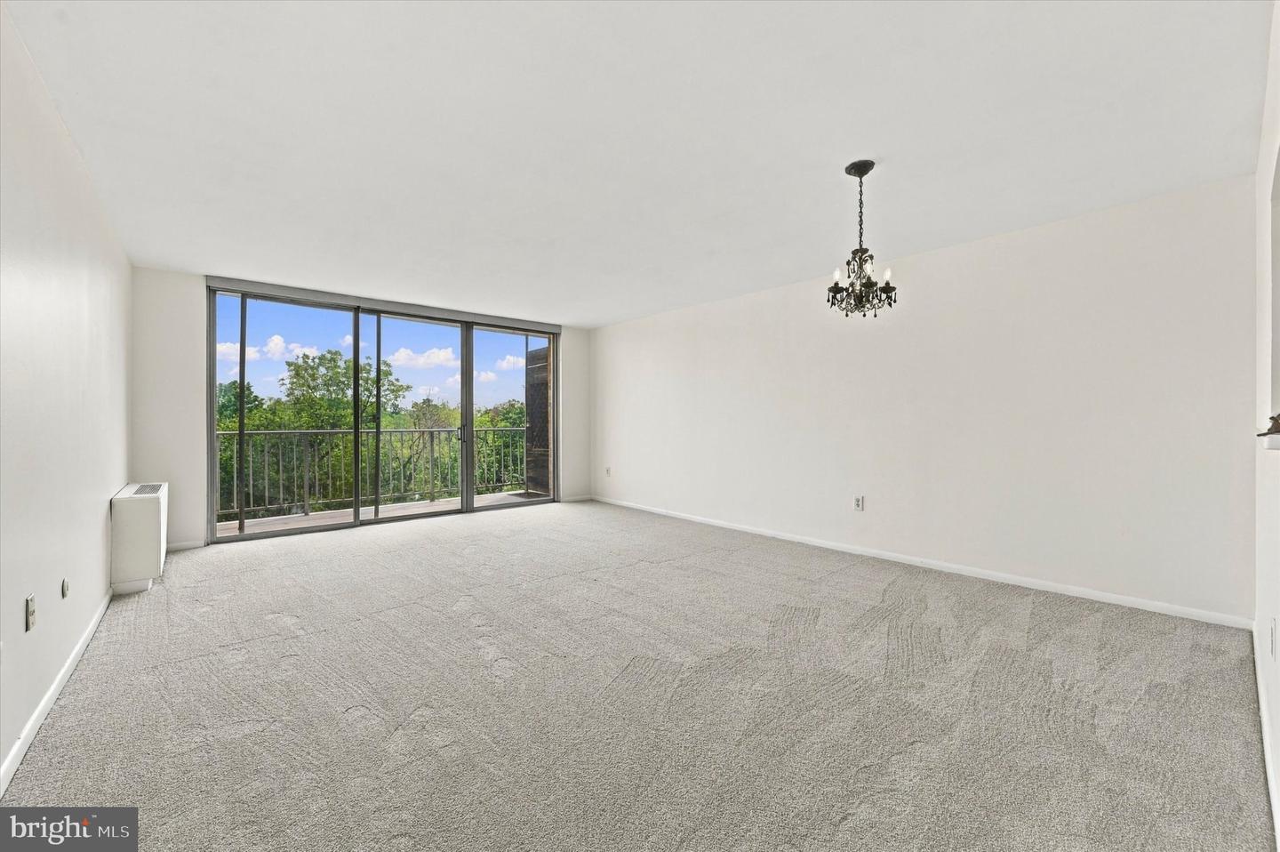 309 Florence Ave #411-n Property Photo 3