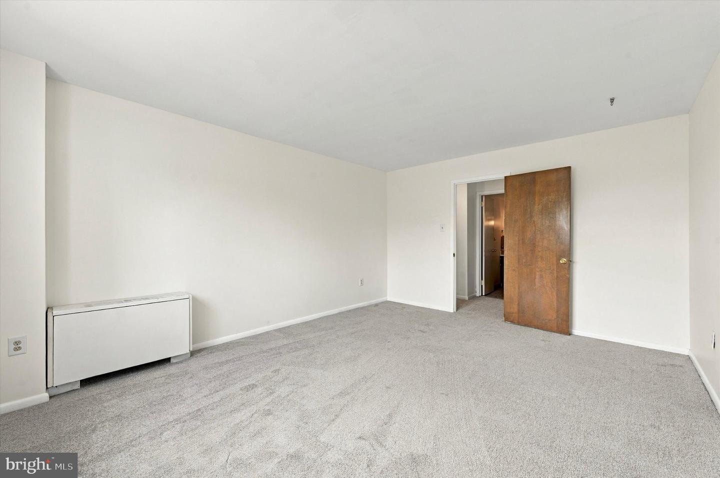 309 Florence Ave #411-n Property Photo 13