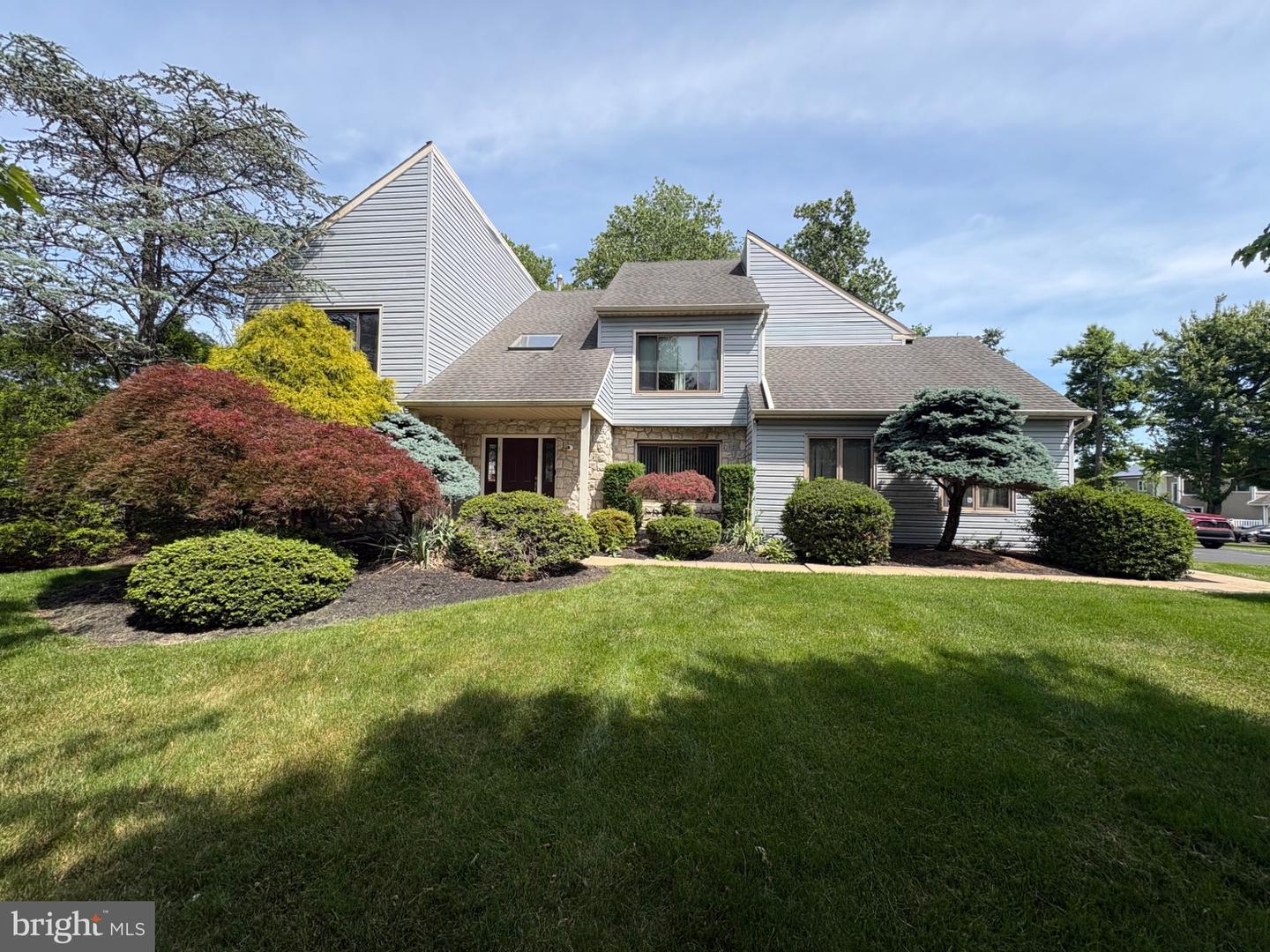 206 Steeplechase Dr Property Photo 1