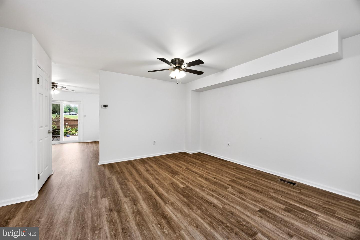 1704 Village Green Dr # Property Photo 8