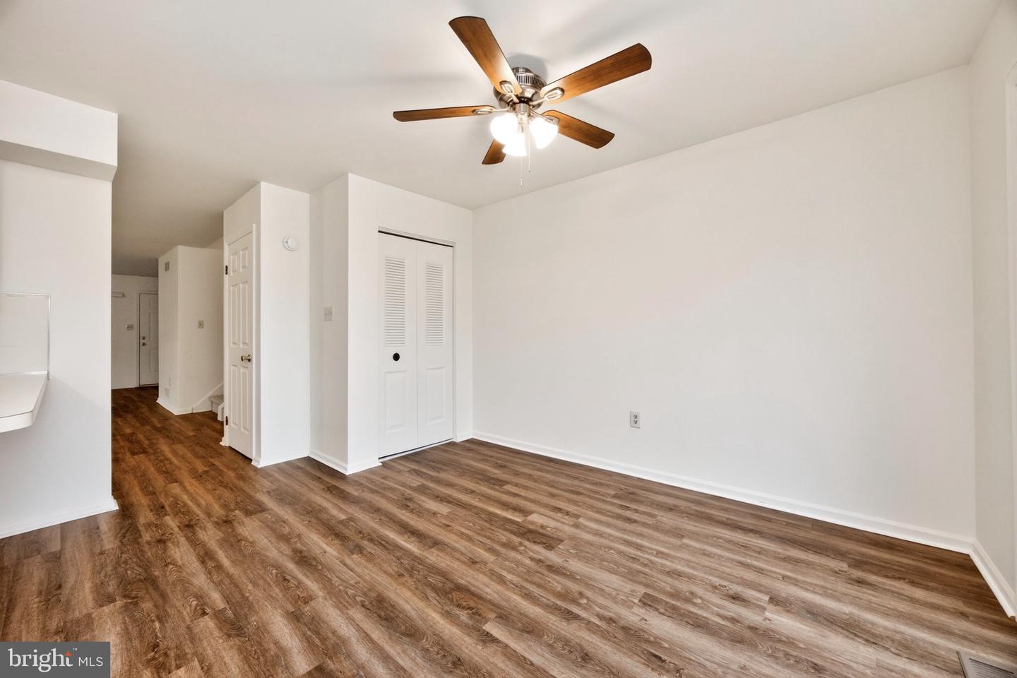 1704 Village Green Dr # Property Photo 14