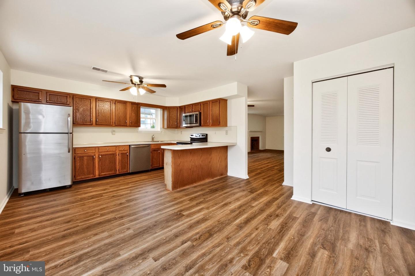 1704 Village Green Dr # Property Photo 16