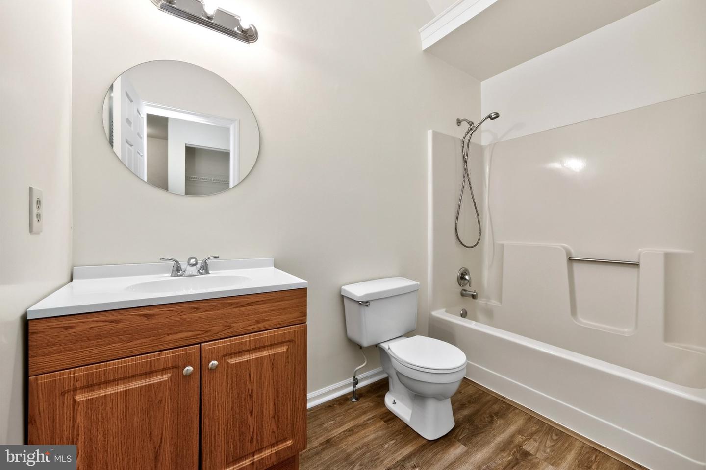 1704 Village Green Dr # Property Photo 20