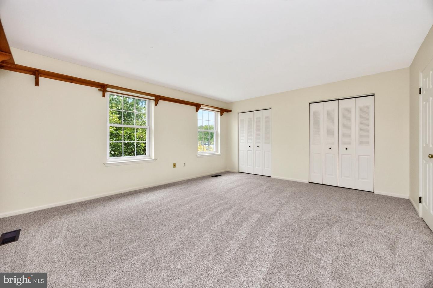 1704 Village Green Dr # Property Photo 29