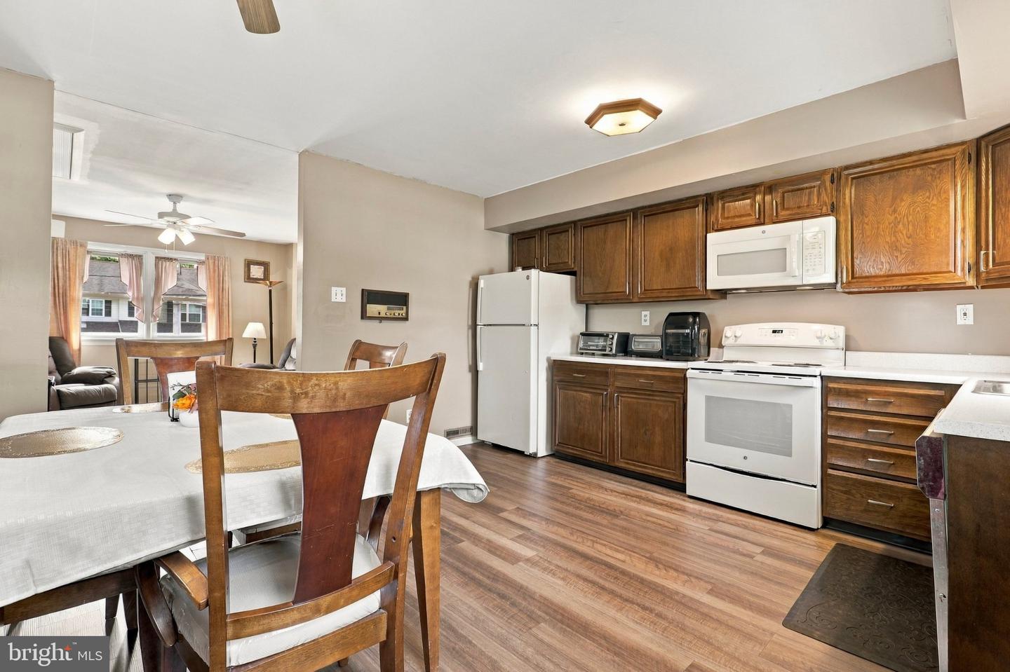 253 Highland Ave Property Photo 12