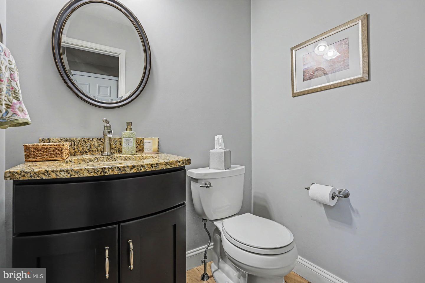 1075 Carriage Ln Property Photo 27