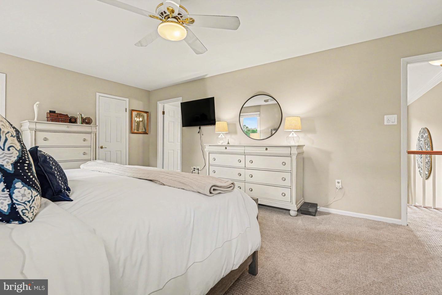 1075 Carriage Ln Property Photo 32