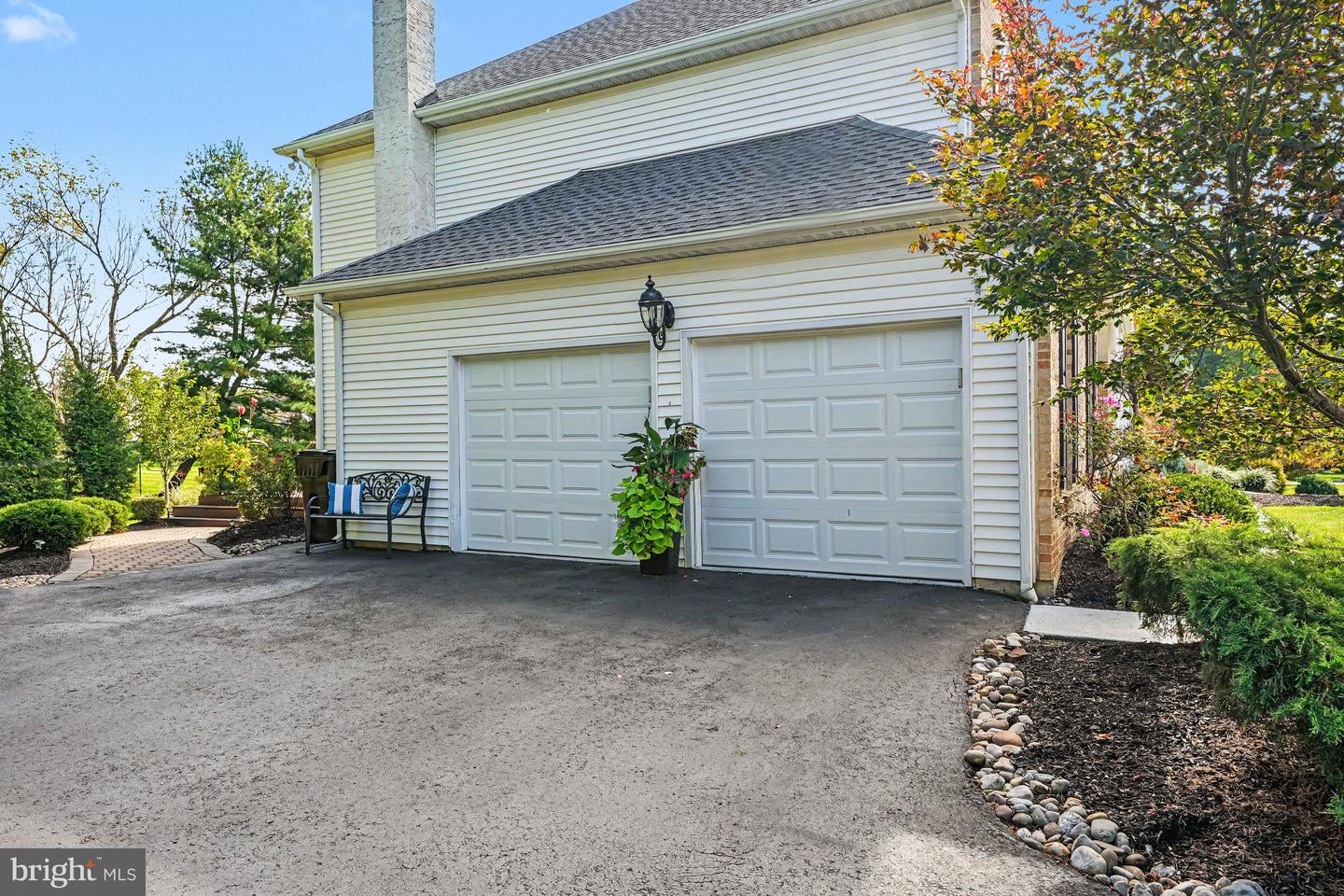 1075 Carriage Ln Property Photo 61